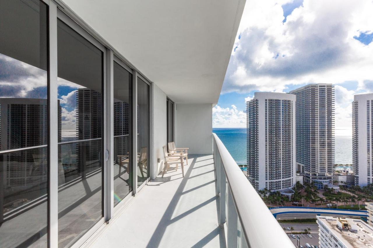 Private Ocean Condos At Hyde Beach Resort & Residences Beverley Beach Esterno foto