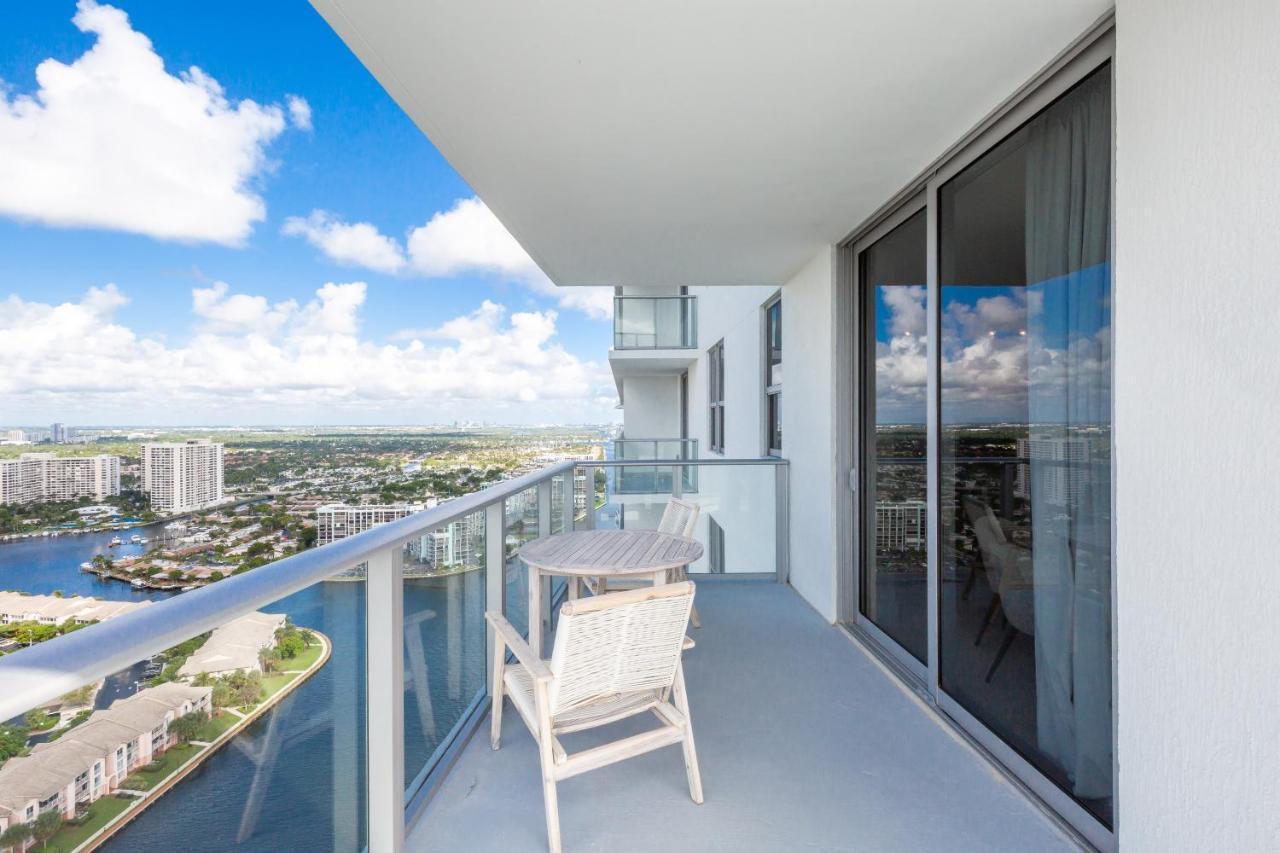 Private Ocean Condos At Hyde Beach Resort & Residences Beverley Beach Esterno foto